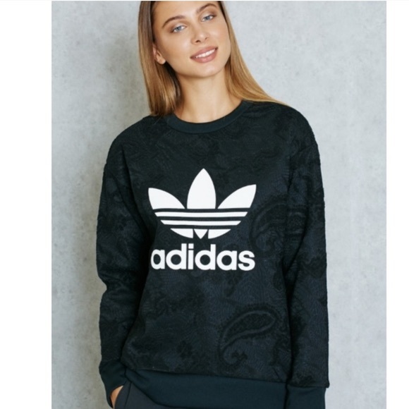 adidas Tops - Adidas Original Adicolor Lace Paisley Crewneck